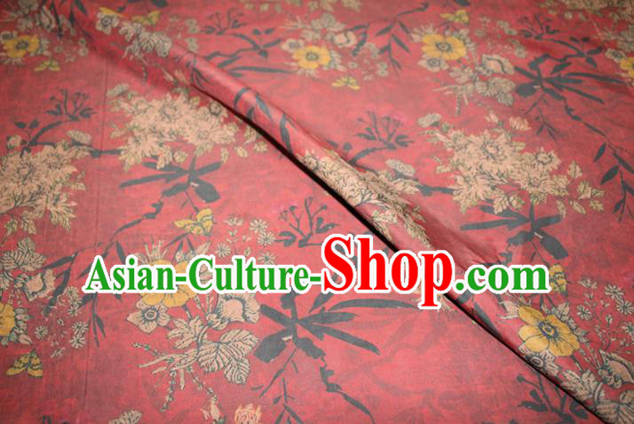 Chinese Classical Crack Pattern Silk Drapery Traditional Gambiered Guangdong Gauze Cheongsam Red Fabric Chinese Classical Crack Pattern Silk Drapery Traditional Gambiered Guangdong Gauze Cheongsam Red Fabric