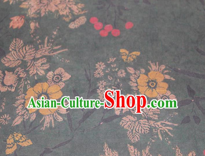 Chinese Classical Crack Pattern Dark Green Silk Drapery Traditional Gambiered Guangdong Gauze Cheongsam Fabric Chinese Classical Crack Pattern Dark Green Silk Drapery Traditional Gambiered Guangdong Gauze Cheongsam Fabric