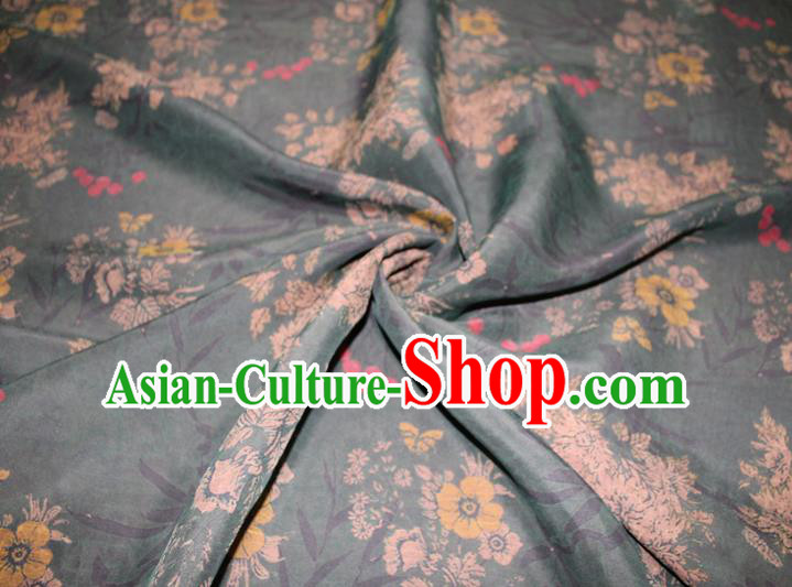 Chinese Classical Crack Pattern Dark Green Silk Drapery Traditional Gambiered Guangdong Gauze Cheongsam Fabric Chinese Classical Crack Pattern Dark Green Silk Drapery Traditional Gambiered Guangdong Gauze Cheongsam Fabric