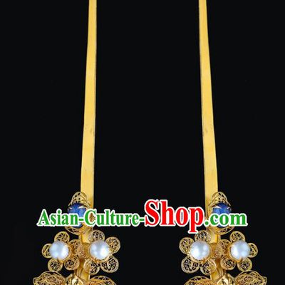 China Traditional Handmade Golden Butterfly Plum Hair Accessories Ancient Empress Gems Hair Clip Ming Dynasty Palace Pearls Hairpin for Women