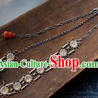Handmade China Traditional Red Gourd Tassel Necklace Accessories National Women Jewelry Silver Carving Pendant