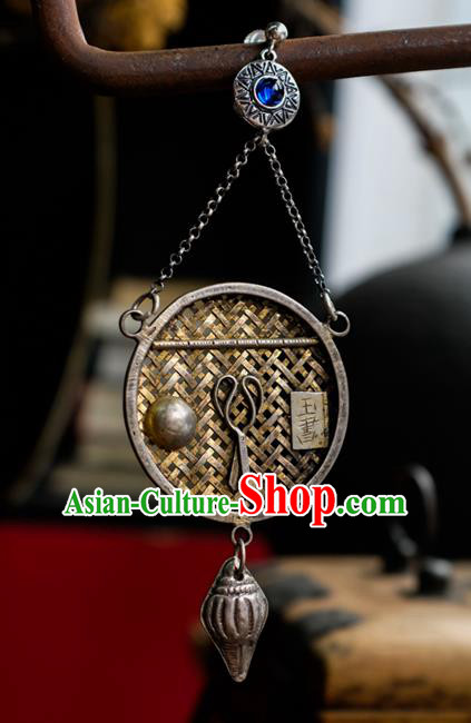 China Traditional Retro Earrings Handmade Jewelry Silver Carving Ear Accessories China Traditional Retro Earrings Handmade Jewelry Silver Carving Ear Accessories