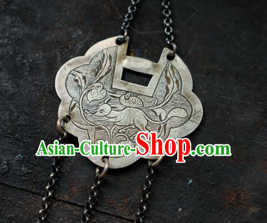 China Traditional Retro Longevity Lock Tassel Earrings Handmade Jewelry Silver Ear Accessories China Traditional Retro Longevity Lock Tassel Earrings Handmade Jewelry Silver Ear Accessories