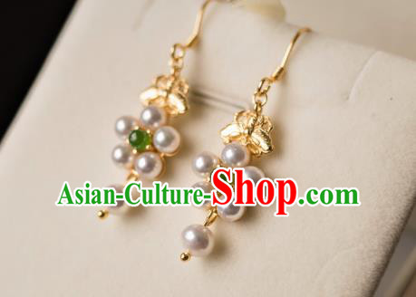 China Ancient Empress Pearls Ear Jewelry Traditional Ming Dynasty Hanfu Chrysoprase Earrings China Ancient Empress Pearls Ear Jewelry Traditional Ming Dynasty Hanfu Chrysoprase Earrings