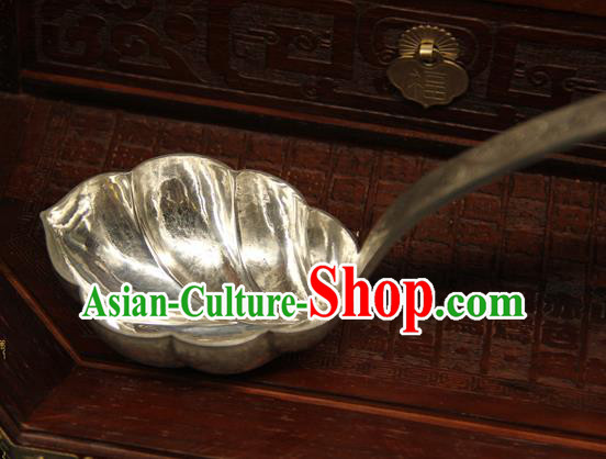 China Tang Dynasty Collectible Accessories Ancient Silver Spoon China Tang Dynasty Collectible Accessories Ancient Silver Spoon
