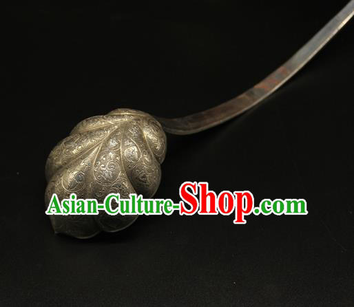 China Tang Dynasty Collectible Accessories Ancient Silver Spoon China Tang Dynasty Collectible Accessories Ancient Silver Spoon