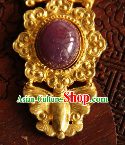 China Handmade Ancient Empress Costume Golden Buckle Ming Dynasty Gilding Butterfly Button China Handmade Ancient Empress Costume Golden Buckle Ming Dynasty Gilding Butterfly Button