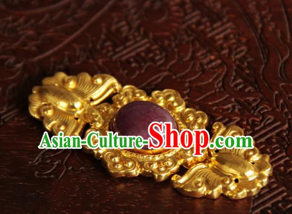 China Handmade Ancient Empress Costume Golden Buckle Ming Dynasty Gilding Butterfly Button China Handmade Ancient Empress Costume Golden Buckle Ming Dynasty Gilding Butterfly Button