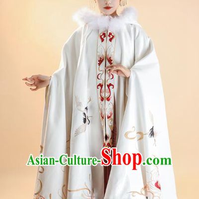 China Ming Dynasty Princess Embroidered White Cloak Ancient Noble Woman Historical Clothing Traditional Hanfu Cape