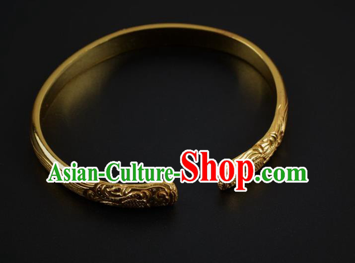 Handmade Chinese Ancient Court Golden Bracelet Jewelry Traditional Tang Dynasty Carving Bangle Accessories Handmade Chinese Ancient Court Golden Bracelet Jewelry Traditional Tang Dynasty Carving Bangle Accessories
