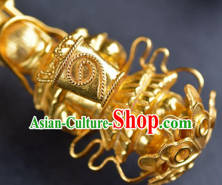 Handmade Chinese Ancient Empress Ear Jewelry Traditional Ming Dynasty Court Golden Earrings Accessories Handmade Chinese Ancient Empress Ear Jewelry Traditional Ming Dynasty Court Golden Earrings Accessories