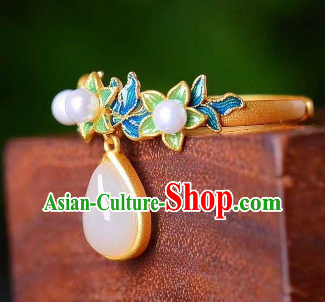 China Ancient Court Queen Cloisonne Ring Traditional Hanfu White Chalcedony Jewelry Accessories China Ancient Court Queen Cloisonne Ring Traditional Hanfu White Chalcedony Jewelry Accessories
