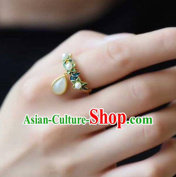 China Ancient Court Queen Cloisonne Ring Traditional Hanfu White Chalcedony Jewelry Accessories China Ancient Court Queen Cloisonne Ring Traditional Hanfu White Chalcedony Jewelry Accessories