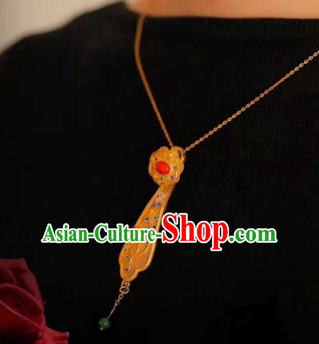 China Traditional Qing Dynasty Jewelry Accessories Ancient Court Queen Golden Necklace Pendant China Traditional Qing Dynasty Jewelry Accessories Ancient Court Queen Golden Necklace Pendant