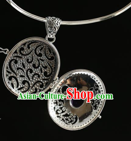 China Handmade Amethyst Necklace Pendant Classical Accessories Traditional National Silver Carving Necklet Jewelry