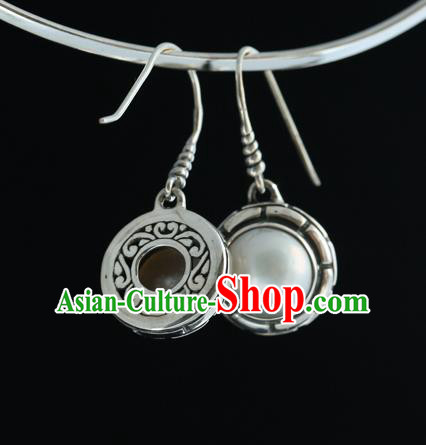 Handmade Chinese Traditional Pearl Ear Jewelry Eardrop Accessories Palace Silver Carving Earrings Handmade Chinese Traditional Pearl Ear Jewelry Eardrop Accessories Palace Silver Carving Earrings