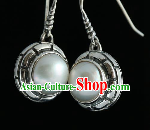 Handmade Chinese Traditional Pearl Ear Jewelry Eardrop Accessories Palace Silver Carving Earrings Handmade Chinese Traditional Pearl Ear Jewelry Eardrop Accessories Palace Silver Carving Earrings