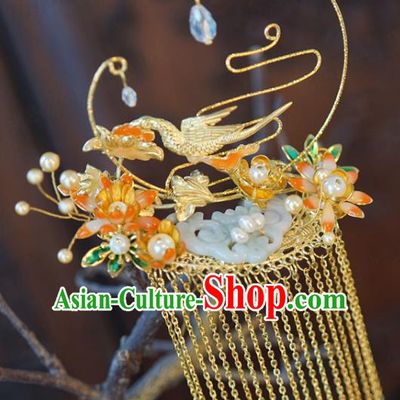 China Traditional Wedding Golden Tassel Hair Crown Xiuhe Suit Hair Accessories Bride Jade Hairpin Bird Hair Comb