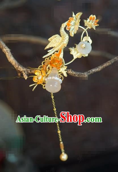 China Traditional Wedding Golden Plum Hair Sticks Ancient Bride Tassel Hairpins Full Set China Traditional Wedding Golden Plum Hair Sticks Ancient Bride Tassel Hairpins Full Set