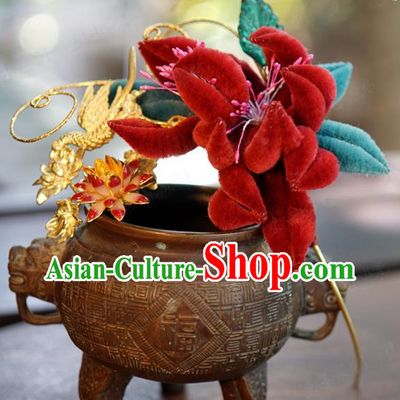 China Ancient Empress Golden Crane Lotus Hairpin Traditional Xiuhe Suit Hair Accessories Wedding Jewelry Adornment Velvet Flowers Hair Stick