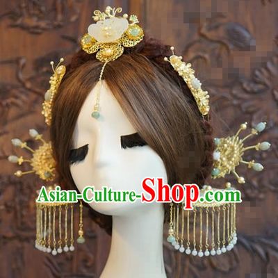 China Ancient Bride Jade Butterfly Hair Crown and Tassel Hairpins Traditional Xiuhe Suit Headdress Wedding Hair Accessories Full Set