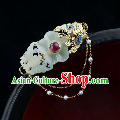 China Classical Cheongsam Jade Carving Butterfly Plum Brooch Traditional Handmade Golden Tassel Breastpin