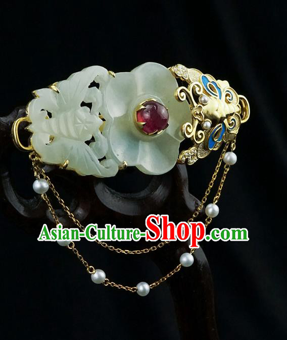 China Classical Cheongsam Jade Carving Butterfly Plum Brooch Traditional Handmade Golden Tassel Breastpin China Classical Cheongsam Jade Carving Butterfly Plum Brooch Traditional Handmade Golden Tassel Breastpin