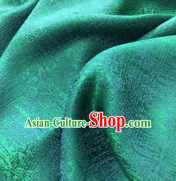 Chinese Classical Pattern Design Green Brocade Fabric Asian Traditional Cheongsam Silk Material Chinese Classical Pattern Design Green Brocade Fabric Asian Traditional Cheongsam Silk Material