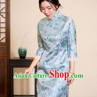 Traditional Chinese Graceful Cheongsam Light Blue Silk Qipao Dress for Women