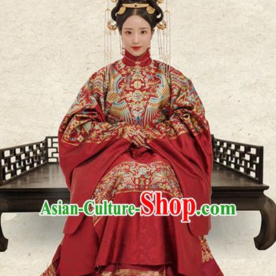 Chinese Ancient Court Queen Wedding Embroidered Dress Traditional Ming Dynasty Empress Costumes for Women