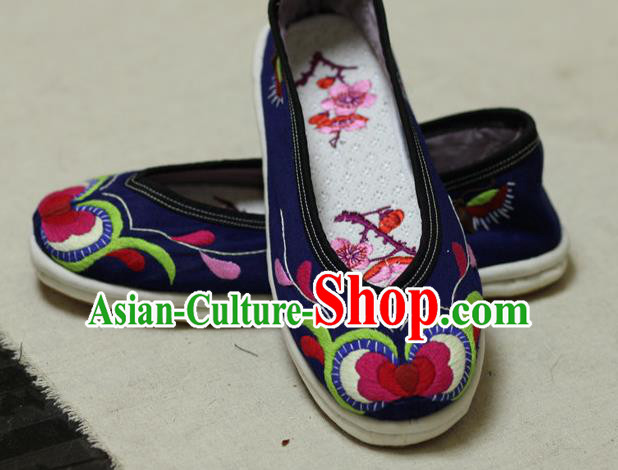 Chinese Traditional National Embroidered Navy Shoes Hanfu Shoes for Women Chinese Traditional National Embroidered Navy Shoes Hanfu Shoes for Women