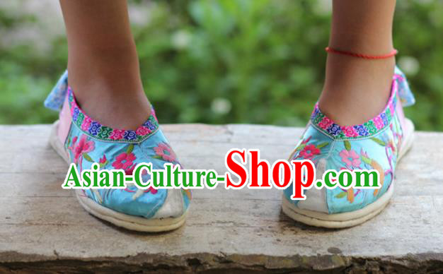 Chinese Handmade Blue Satin Embroidered Shoes Hanfu Shoes Traditional National Shoes for Women Chinese Handmade Blue Satin Embroidered Shoes Hanfu Shoes Traditional National Shoes for Women