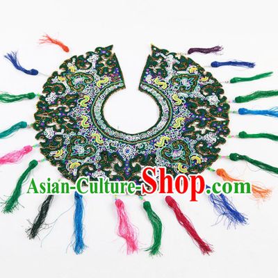 Chinese Traditional Dong Nationality Tassel Green Embroidered Shoulder Accessories Ethnic Embroidery Collar Craft