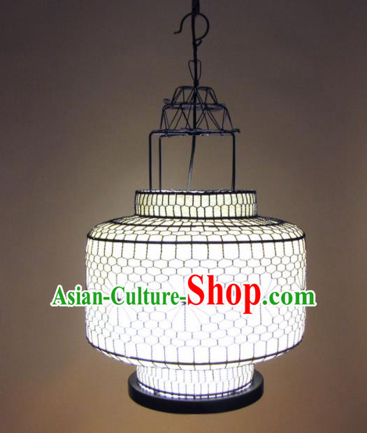 Chinese Traditional Handmade Iron Woven Ceiling Lantern New Year Palace Lamp Chinese Traditional Handmade Iron Woven Ceiling Lantern New Year Palace Lamp
