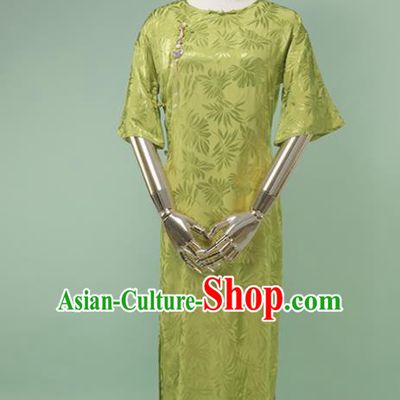 Chinese Traditional Light Green Silk Cheongsam Costume Republic of China Mandarin Qipao Dress for Women