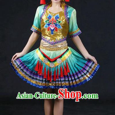 Chinese Traditional Yao Nationality Stage Show Green Short Dress Ethnic Minority Folk Dance Costume for Women