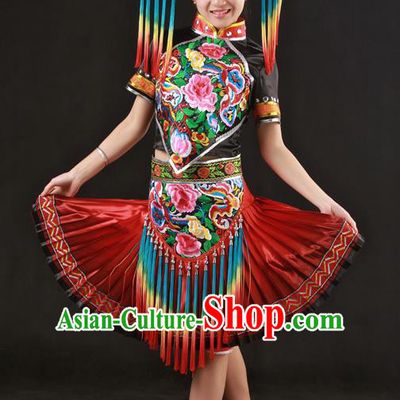 Chinese Traditional Zhuang Nationality Embroidered Short Dress Ethnic Minority Folk Dance Stage Show Costume for Women