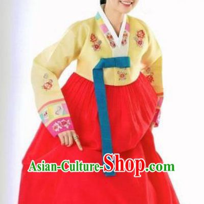 Korean Traditional Hanbok Mother of the Bride Outfit Yellow Blouse and Red Dress Asian Korea Fashion Costume for Women