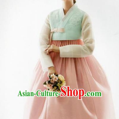 Korean Traditional Hanbok Bride Green Blouse and Light Pink Dress Outfits Asian Korea Fashion Costume for Women