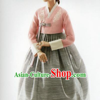 Korean Traditional Hanbok Princess Embroidered Pink Blouse and Grey Dress Outfits Asian Korea Fashion Costume for Women