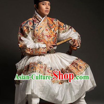Traditional Chinese Ming Dynasty King White Embroidered Robe Ancient Imperial Emperor Costumes for Men