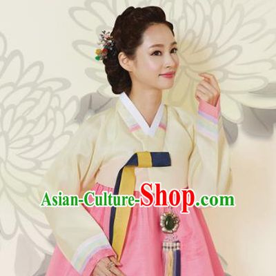 Korean Traditional Bride Mother Hanbok Garment Beige Blouse and Pink Dress Asian Korea Fashion Costume for Women
