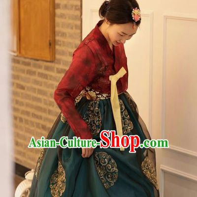 Korean Traditional Bride Hanbok Purplish Red Blouse and Green Dress Garment Asian Korea Fashion Costume for Women