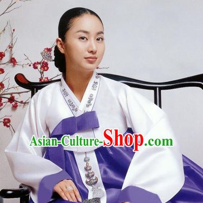 Korean Traditional Bride Hanbok White Blouse and Purple Dress Garment Asian Korea Fashion Costume for Women