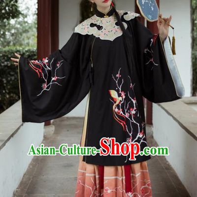 Chinese Ancient Aristocratic Lady Embroidered Black Dress Traditional Ming Dynasty Royal Princess Costumes for Women