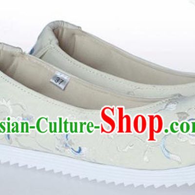 Chinese Traditional Handmade Beige Embroidered Shoes Opera Shoes Hanfu Shoes Ancient Princess Shoes for Women