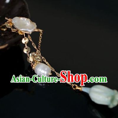 Chinese Traditional Ming Dynasty Shell Pearl Pendant Handmade Ancient Princess Jewelry Accessories for Women