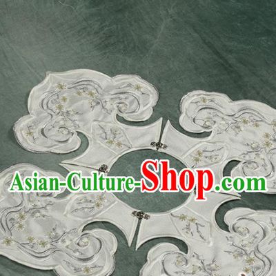 Traditional Chinese Hanfu Embroidered White Cloud Shoulder Handmade Ancient Princess Cape Accessories for Women