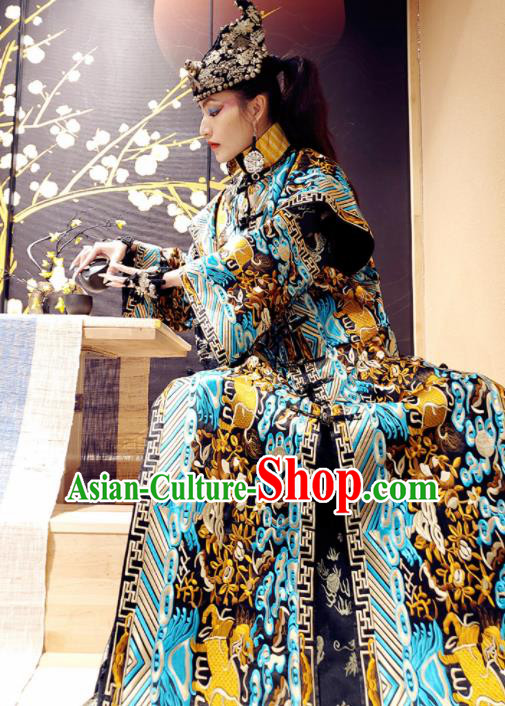 Chinese Traditional National Embroidered Coat Tang Suit Clothing for Women Chinese Traditional National Embroidered Coat Tang Suit Clothing for Women