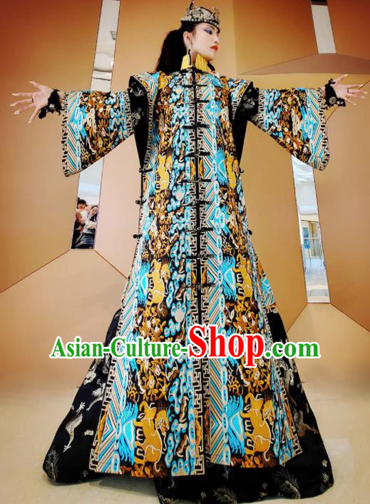 Chinese Traditional National Embroidered Coat Tang Suit Clothing for Women Chinese Traditional National Embroidered Coat Tang Suit Clothing for Women